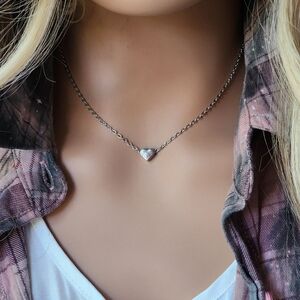 Minimalist Jewelry Bespoke Heart Pendant Simple Silver Chain Hypoallergenic